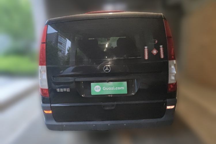 Used Mercedes-Benz Vito 2011 2.5L 7-seater executive version Rear