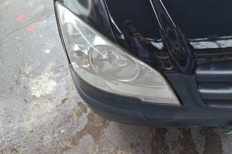 Used Mercedes-Benz Vito 2011 2.5L 7-seater executive version Right Front Headlight