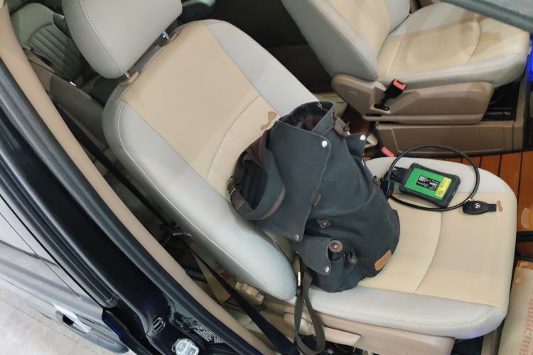 Used Mercedes-Benz Vito 2011 2.5L 7-seater executive version Right Front Seat