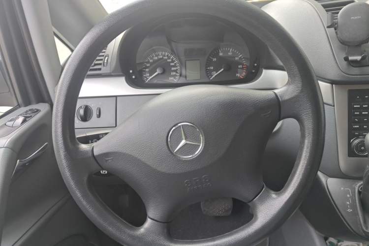 Used Mercedes-Benz Vito 2011 2.5L Elite Edition Steering Wheel