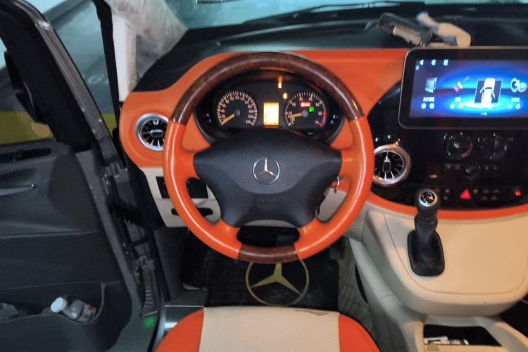 Used Mercedes-Benz Vito 2011 2.5L Elite Edition Steering Wheel
