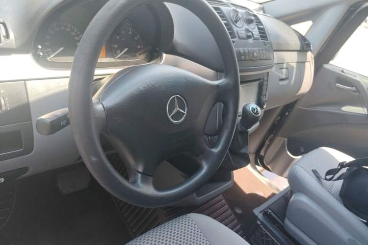 Used Mercedes-Benz Vito 2011 2.5L Elite Edition Steering Wheel