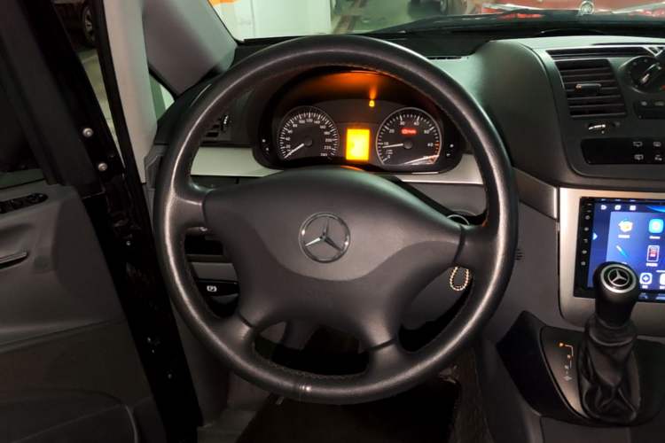 Used Mercedes-Benz Vito 2011 2.5L Elite Edition Steering Wheel