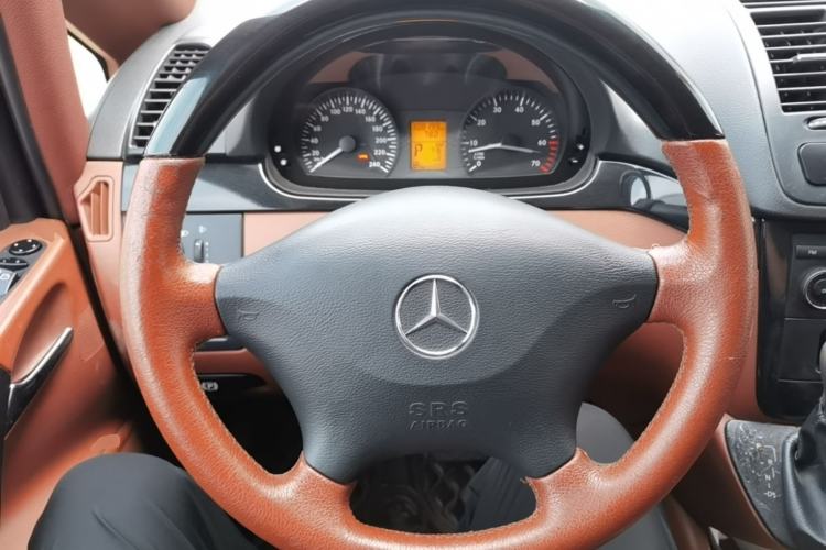 Used Mercedes-Benz Vito 2011 2.5L Elite Edition Steering Wheel