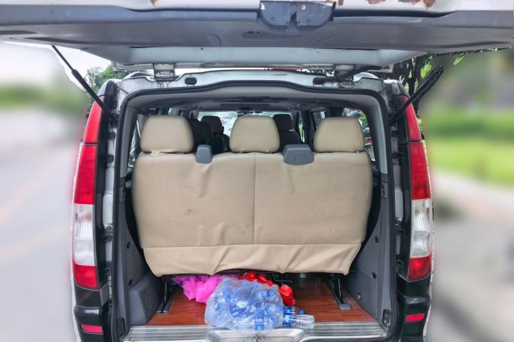 Used Mercedes-Benz Vito 2011 2.5L Elite Edition Trunk