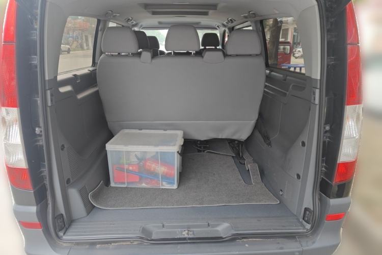 Used Mercedes-Benz Vito 2011 2.5L Elite Edition Trunk