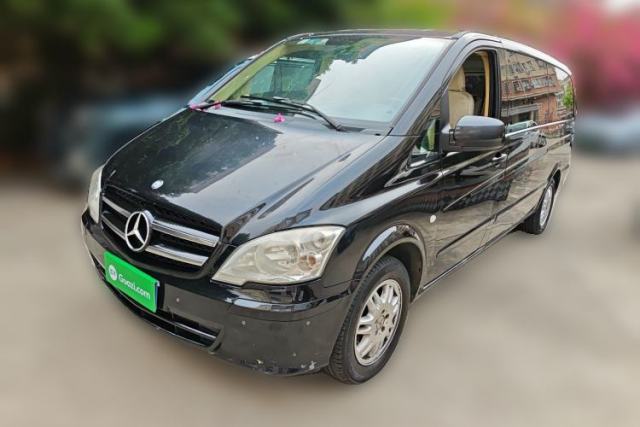Used Mercedes-Benz Vito 2011 2.5L 7-seater executive version