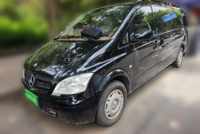 Used Mercedes-Benz Vito 2011 2.5L 7-seater executive version