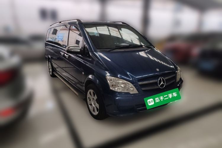 Used Mercedes-Benz Vito 2011 2.5L 7-seater executive version Front Right 45 Deg