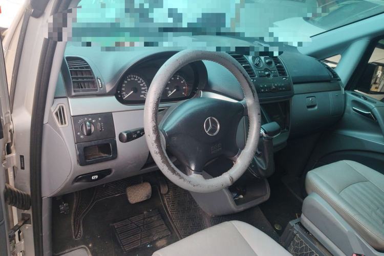 Used Mercedes-Benz Vito  Center Console