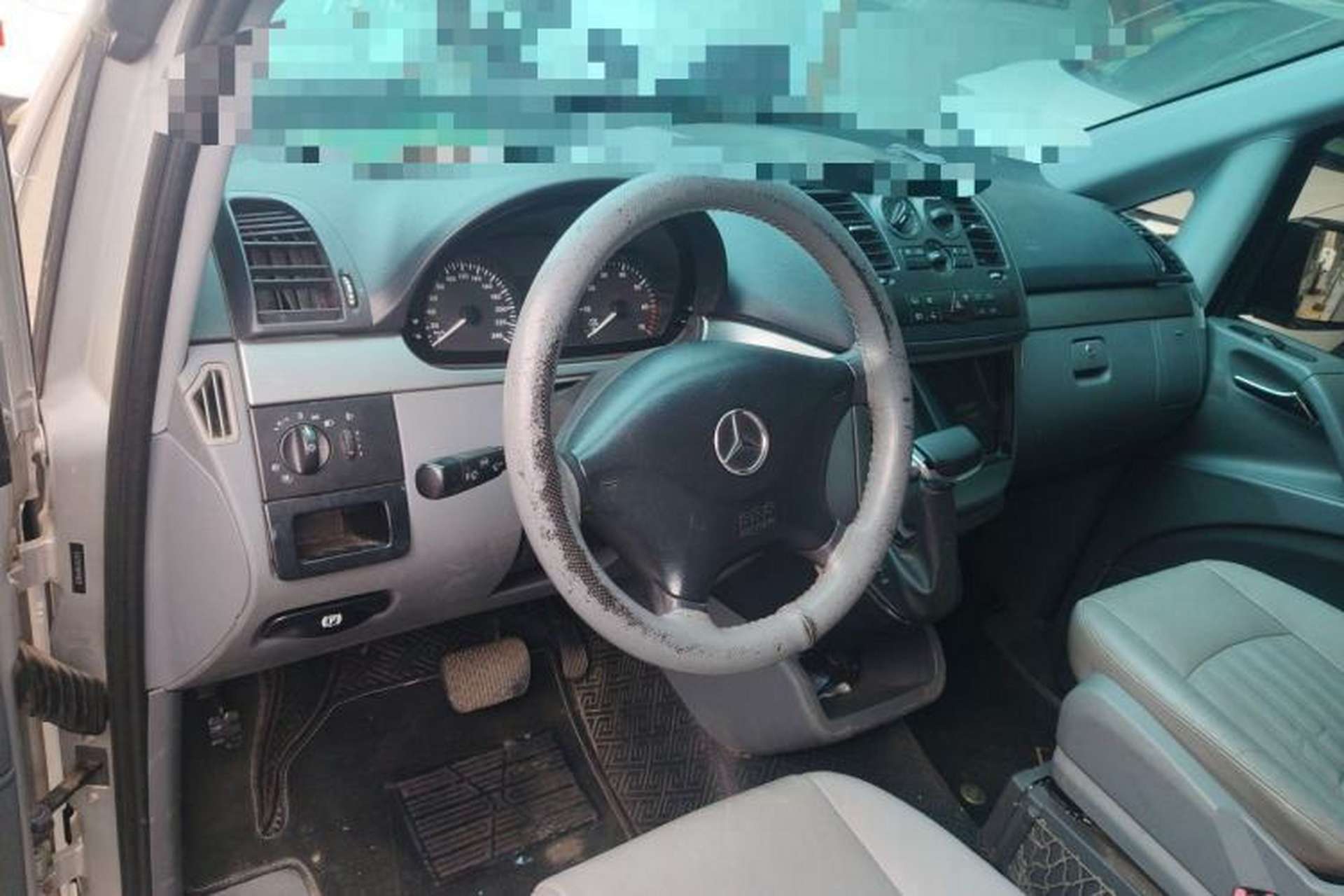 Used Mercedes-Benz Vito  Center Console