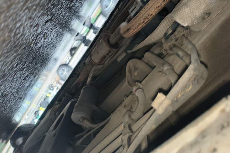 Used Mercedes-Benz Vito 2011 2.5L 7-seater executive version Chassis Front Left
