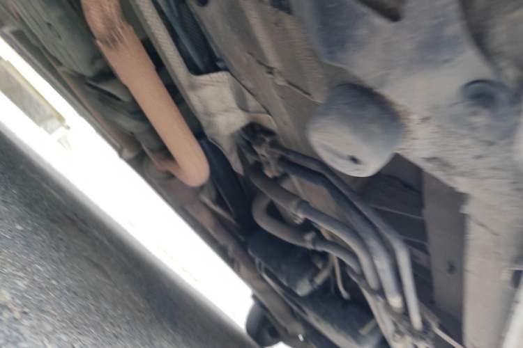 Used Mercedes-Benz Vito 2011 2.5L Elite Edition Chassis Front Left