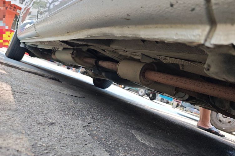 Used Mercedes-Benz Vito 2011 2.5L Elite Edition Chassis Front Right