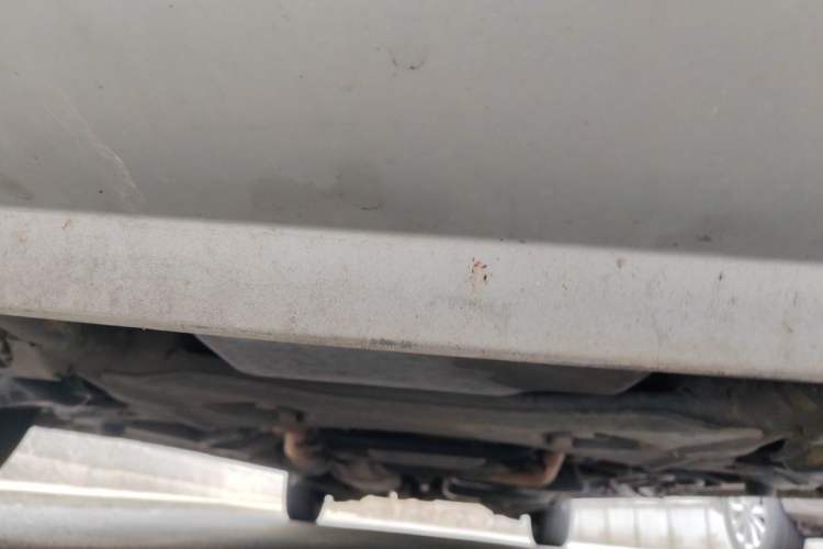 Used Mercedes-Benz Vito 2011 2.5L Elite Edition Chassis Front