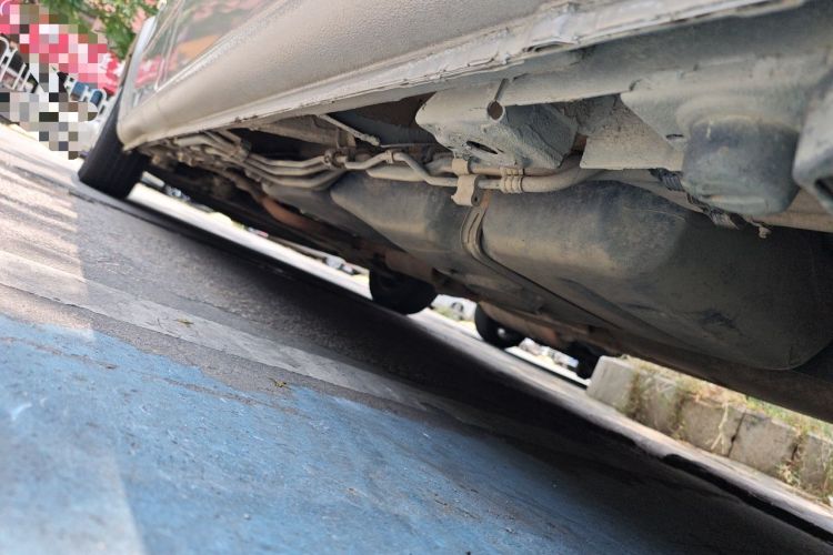 Used Mercedes-Benz Vito 2011 2.5L Elite Edition Chassis Rear Left