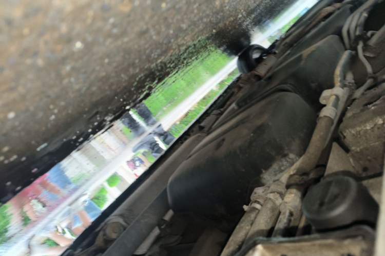 Used Mercedes-Benz Vito 2011 2.5L 7-seater executive version Chassis Rear Left