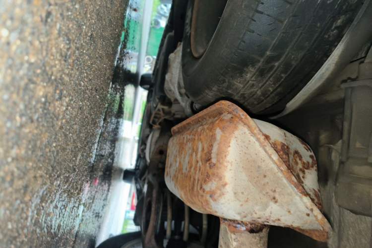Used Mercedes-Benz Vito 2011 2.5L 7-seater executive version Chassis Rear