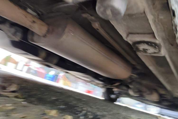 Used Mercedes-Benz Vito 2011 2.5L 7-seater executive version Chassis Rear Right