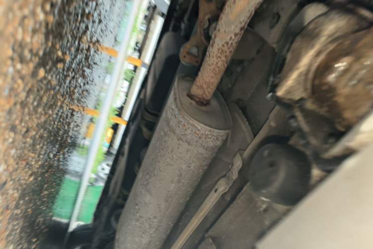 Used Mercedes-Benz Vito 2011 2.5L 7-seater executive version Chassis Rear Right