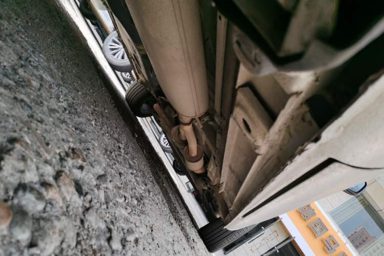 Used Mercedes-Benz Vito 2011 2.5L Elite Edition Chassis Rear Right