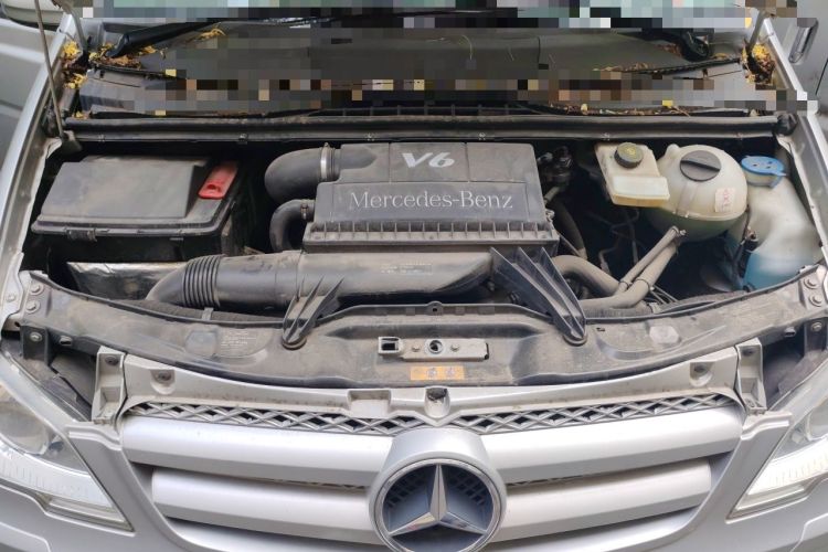 Used Mercedes-Benz Vito 2011 2.5L Elite Edition Engine Bay