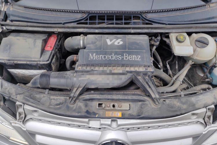 Used Mercedes-Benz Vito 2011 2.5L Elite Edition Engine Bay