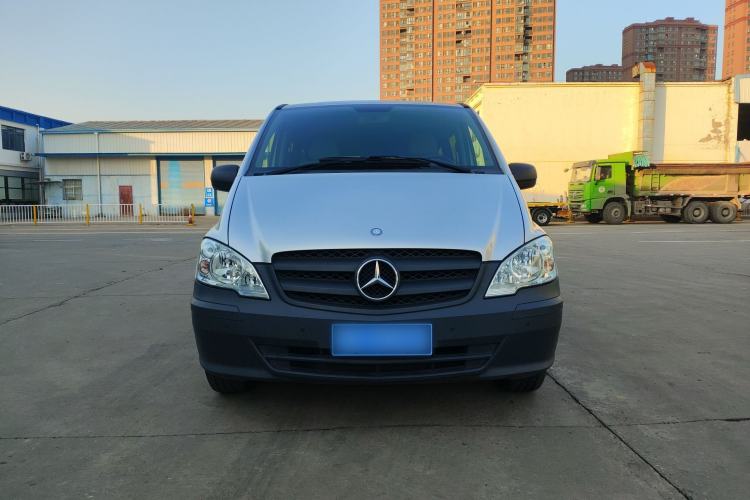 Used Mercedes-Benz Vito 2011 2.5L Elite Edition Exterior 1
