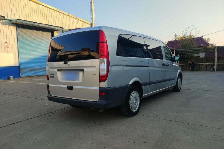 Used Mercedes-Benz Vito 2011 2.5L Elite Edition Exterior 3