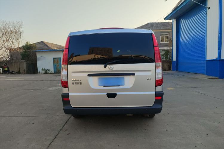 Used Mercedes-Benz Vito 2011 2.5L Elite Edition Exterior 4