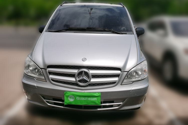 Used Mercedes-Benz Vito 2011 2.5L Elite Edition Front