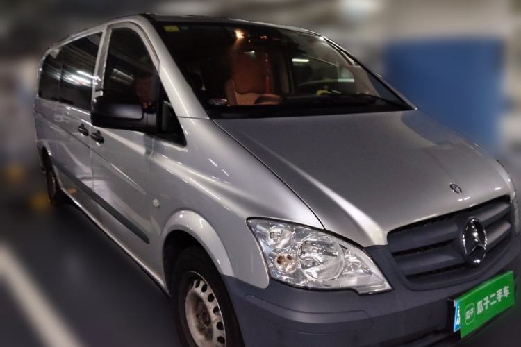 Used Mercedes-Benz Vito 2011 2.5L Elite Edition Front Right 45 Deg