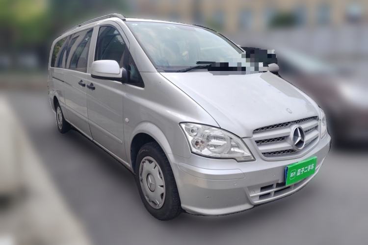 Used Mercedes-Benz Vito 2011 2.5L Elite Edition Front Right 45 Deg