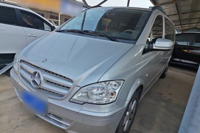 Used Mercedes-Benz Vito 2011 2.5L 7-seater executive version