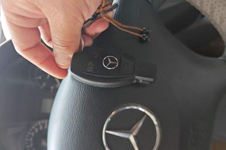 Used Mercedes-Benz Vito 2011 2.5L 7-seater executive version Interior 1