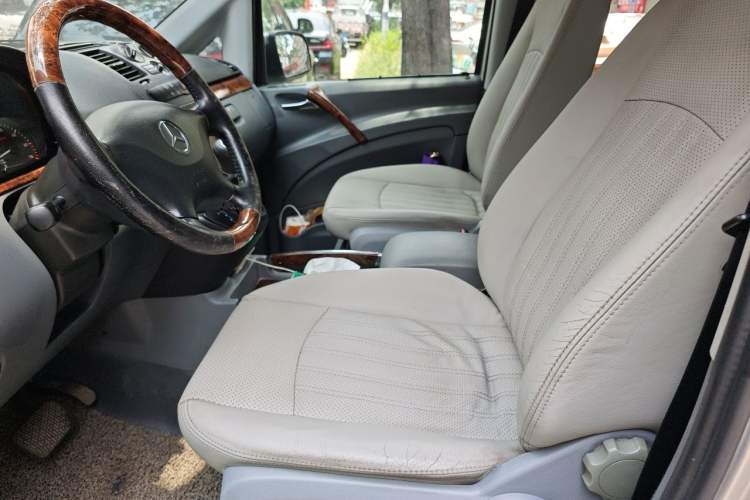Used Mercedes-Benz Vito 2011 2.5L Elite Edition Left Front Seat