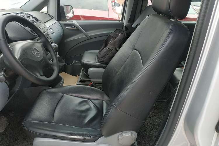 Used Mercedes-Benz Vito 2011 2.5L 7-seater executive version Left Front Seat