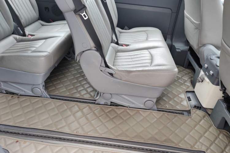 Used Mercedes-Benz Vito 2011 2.5L Elite Edition Left Rear Seat