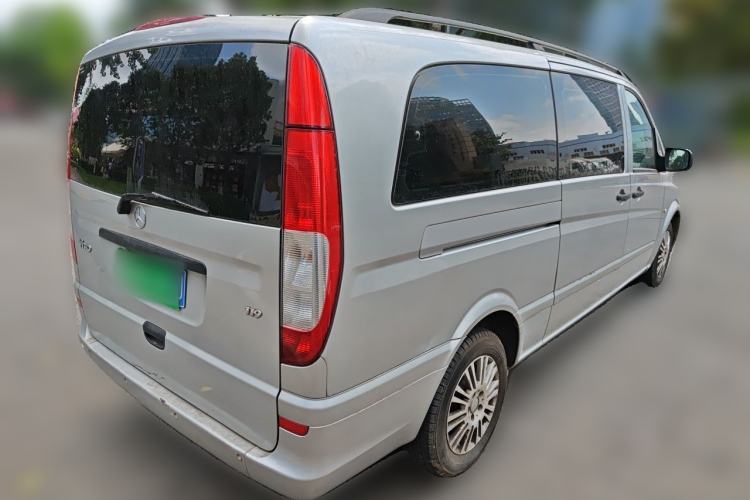 Used Mercedes-Benz Vito 2011 2.5L 7-seater executive version Rear Right 45 Deg