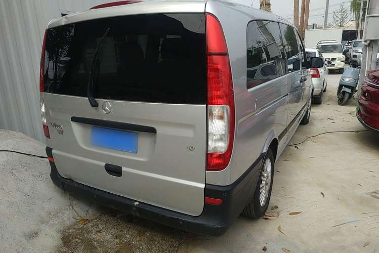 Used Mercedes-Benz Vito 2011 2.5L 7-seater executive version Rear Right 45 Deg