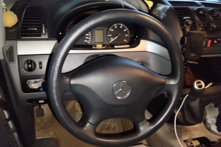 Used Mercedes-Benz Vito 2011 2.5L Elite Edition Steering Wheel