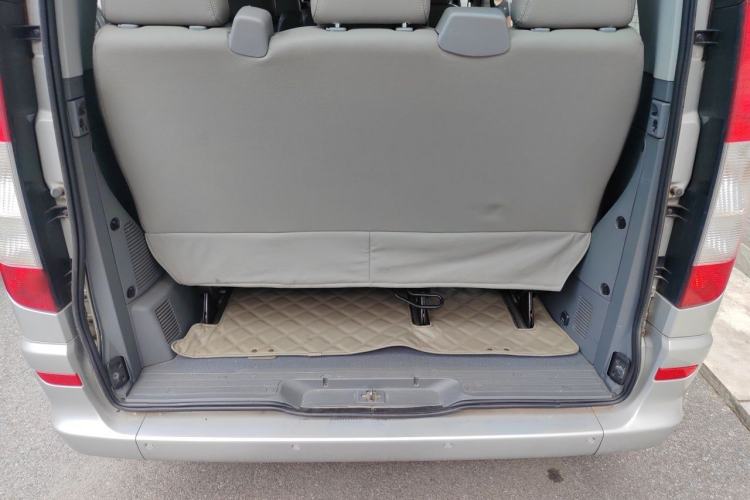 Used Mercedes-Benz Vito 2011 2.5L Elite Edition Trunk