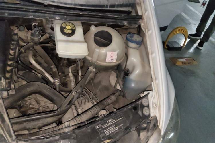 Used Mercedes-Benz Vito  Engine Bay Left