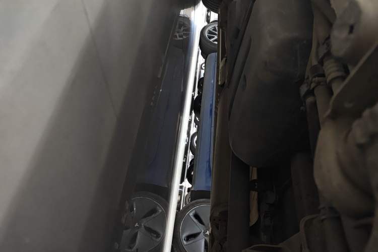 Used Mercedes-Benz Vito 2011 2.5L 7-seater executive version Chassis Rear Left