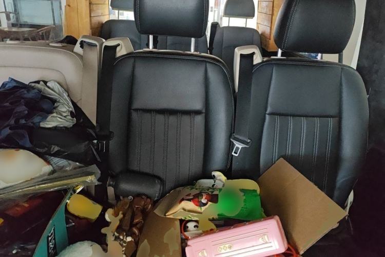 Used Mercedes-Benz Vito 2011 2.5L 7-seater executive version Left Rear Seat