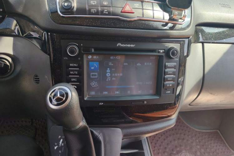 Used Mercedes-Benz Vito  Audio And AC Panel