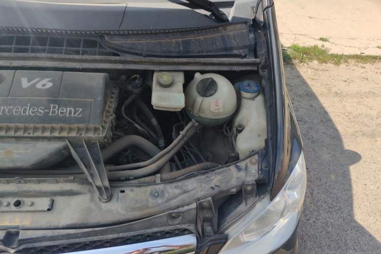 Used Mercedes-Benz Vito  Engine Bay Left