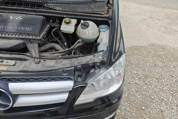 Used Mercedes-Benz Vito  Engine Bay Left