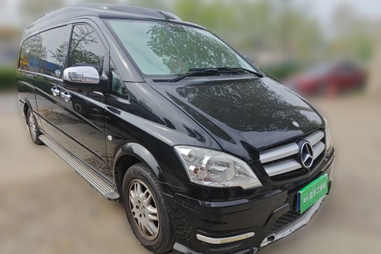 Used Mercedes-Benz Vito  Front Right 45 Deg