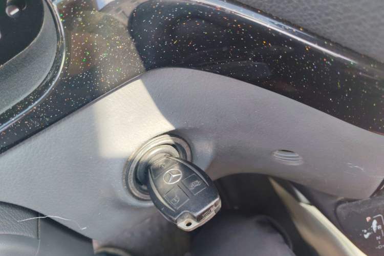 Used Mercedes-Benz Vito  Vehicle Key